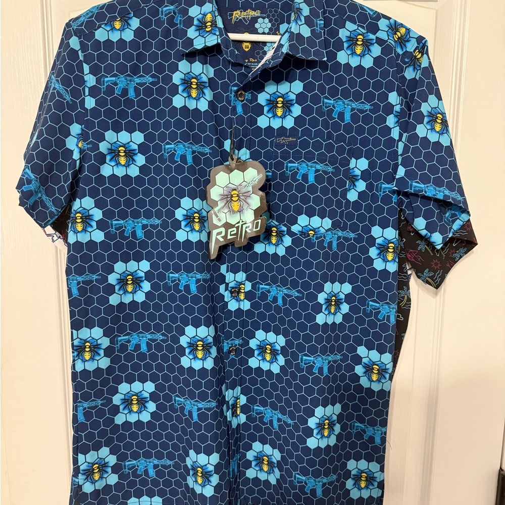 Retro Rifle Sting Ops Blue Bee Print Short Sleeve Button-Down shirt Medium